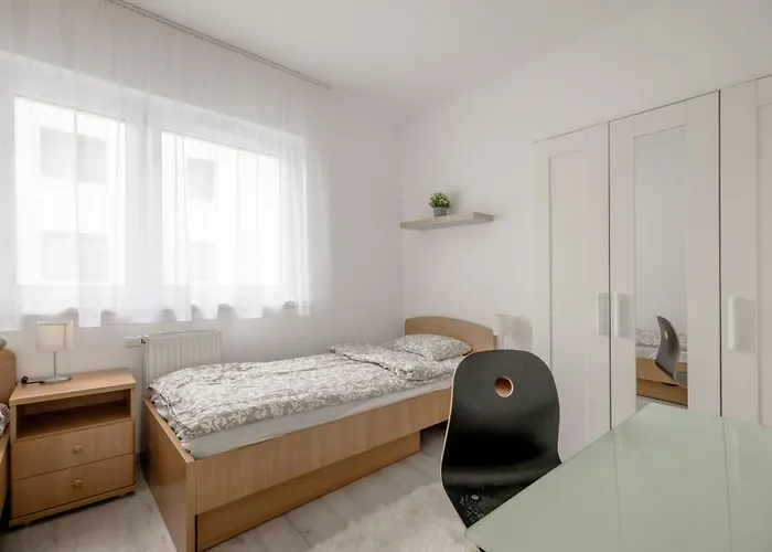 Bb - 2br With Parking Close To Centre Budapesta